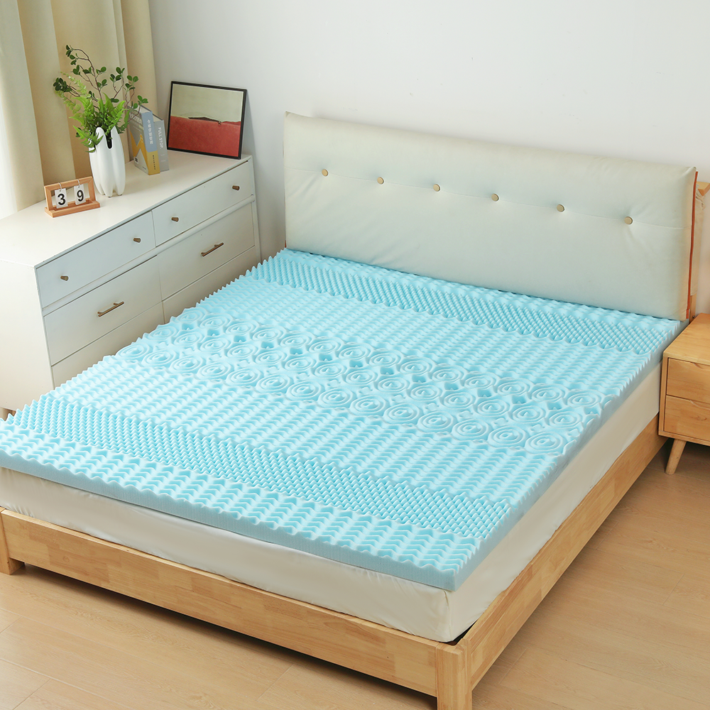 Embossed memory foam gel mattress
